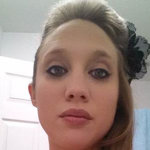 Meet your Posher, Nadia